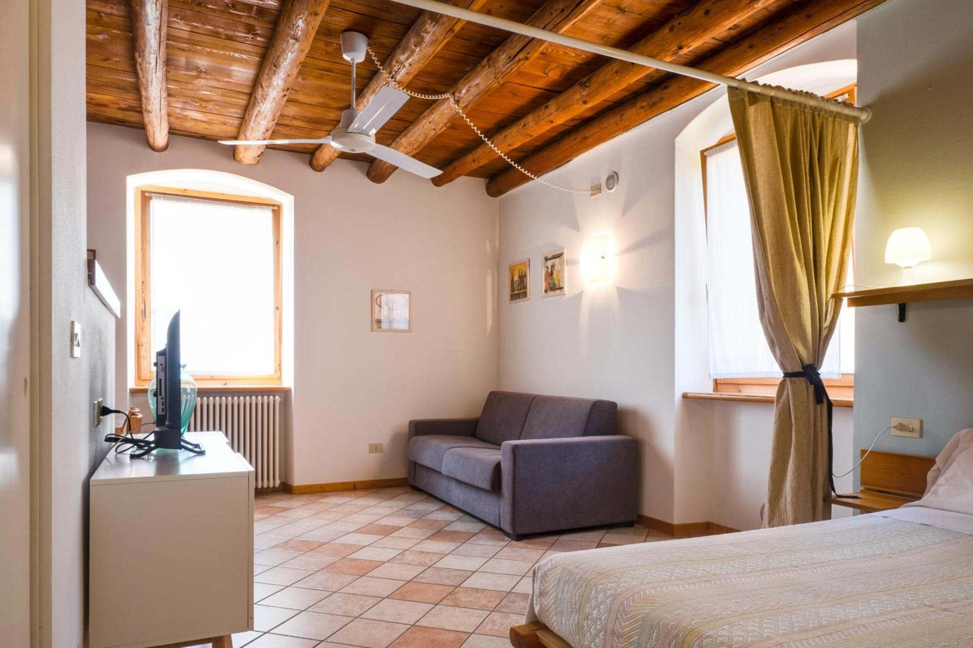 Agriturismo Le Ginestre Lazise Exterior foto